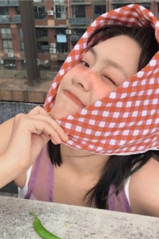 大炕诱女初尝云雨